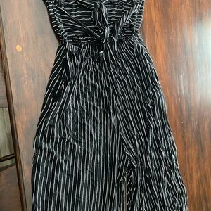 American Eagle Jumpsuit size M with pockets